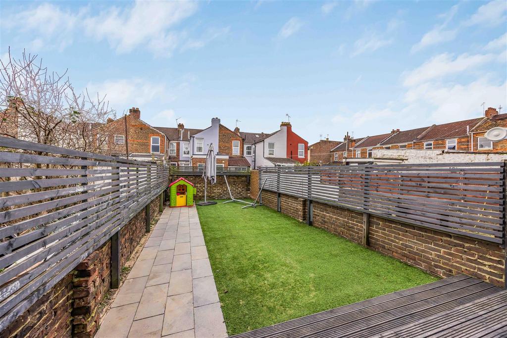 256 Powerscourt Road, Fratton-Small-Portico Marketi