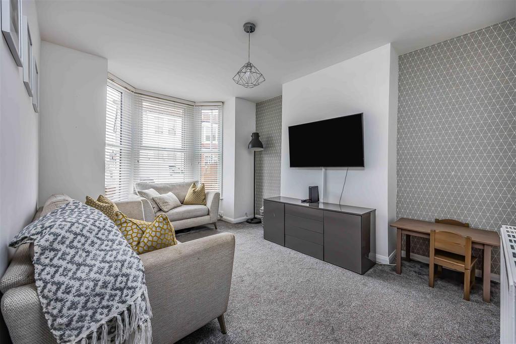 256 Powerscourt Road, Fratton-Small-Portico Marketi