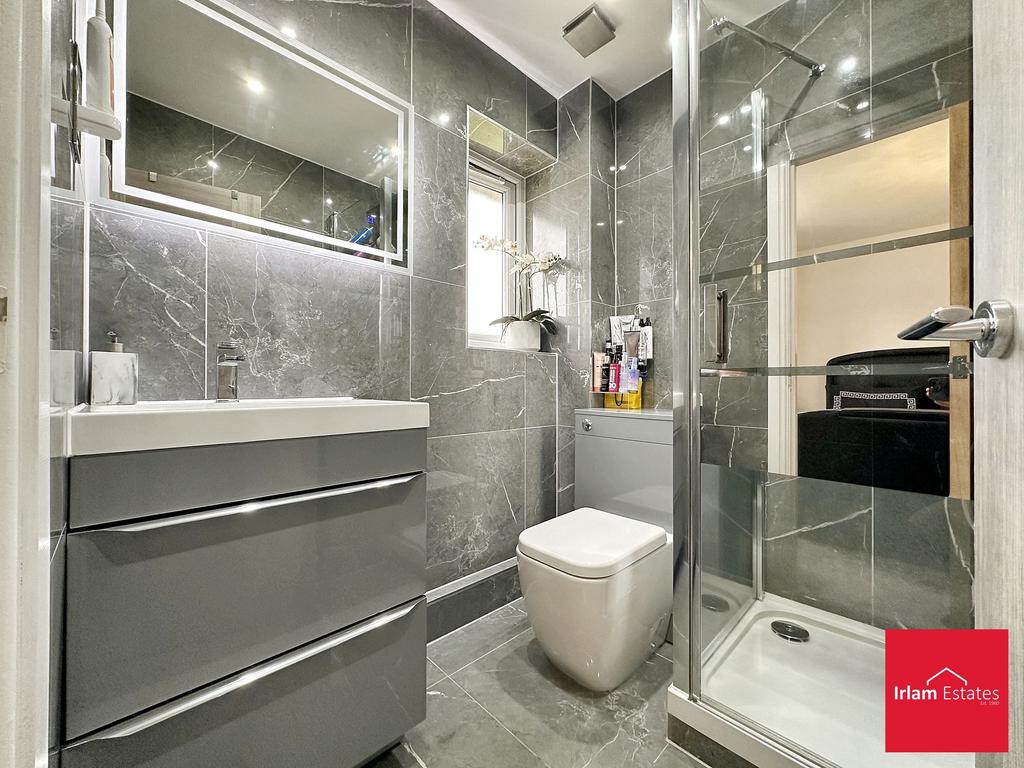 Ensuite