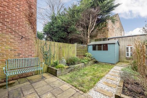 2 bedroom end of terrace house for sale, Telford Close, Crystal Palace, London, SE19