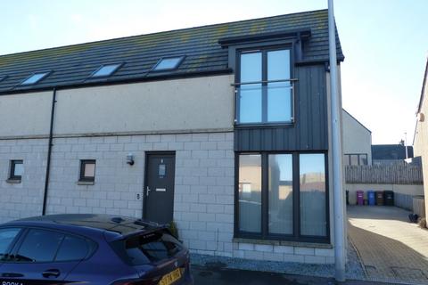 3 bedroom semi-detached house to rent, Shore Street, Lossie