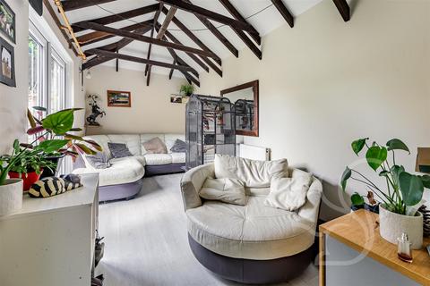 4 bedroom detached house for sale, Reymead Close, West Mersea CO5