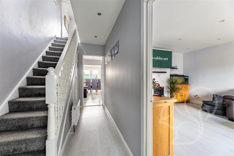 4 bedroom detached house for sale, Reymead Close, West Mersea CO5