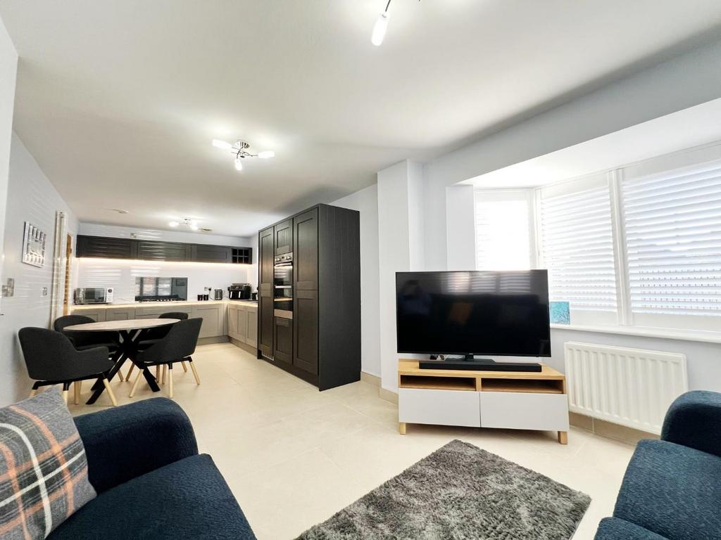 Kitchen/Diner/ Family room