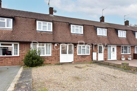 11 Puttocks Drive, Welham Green, Hatfield, AL9 7LW