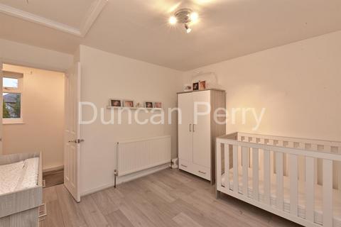 11 Puttocks Drive, Welham Green, Hatfield, AL9 7LW