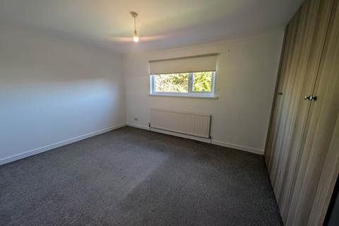 2 bedroom flat to rent, Elizabeth Court, Cardiff CF23