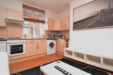 2 bedroom terraced house to rent, Bangor Place, Leeds LS12