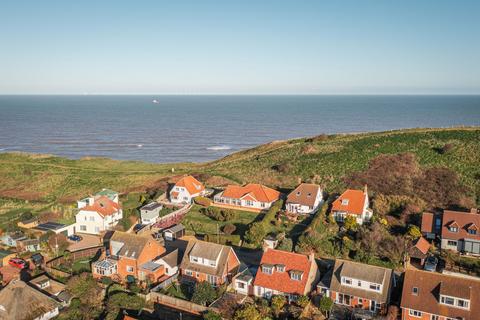 4 bedroom detached bungalow for sale, Sheringham