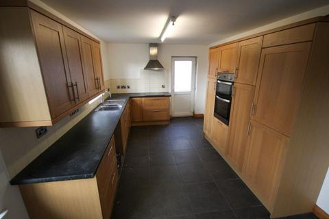 3 bedroom bungalow to rent, Modern 3 Bed Bungalow in Ysbyty Ystwyth