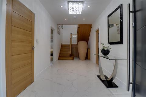 5 bedroom detached house for sale, Leycroft Drive, Alsager