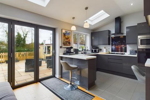 3 bedroom detached house for sale, Bridge Road, Alveley, Bridgnorth