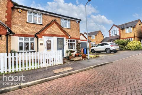 2 bedroom terraced house for sale, St Michaels Close, Aveley