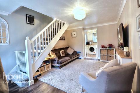 2 bedroom terraced house for sale, St Michaels Close, Aveley