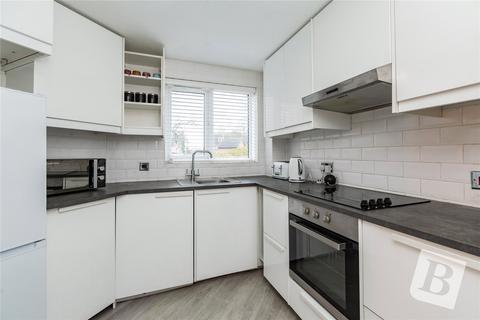11 Messant Close, Harold Wood, Romford, RM3 0WP