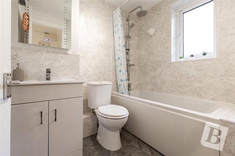 11 Messant Close, Harold Wood, Romford, RM3 0WP