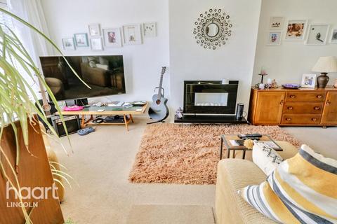 3 bedroom semi-detached house for sale, Redwood Drive, Waddington