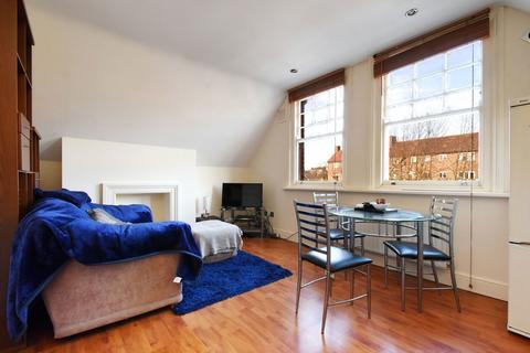 1 bedroom flat for sale, Stanstead Road, London, SE23 1DD