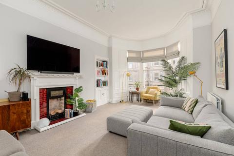 26/4 Darnell Road, Edinburgh, EH5 3PL