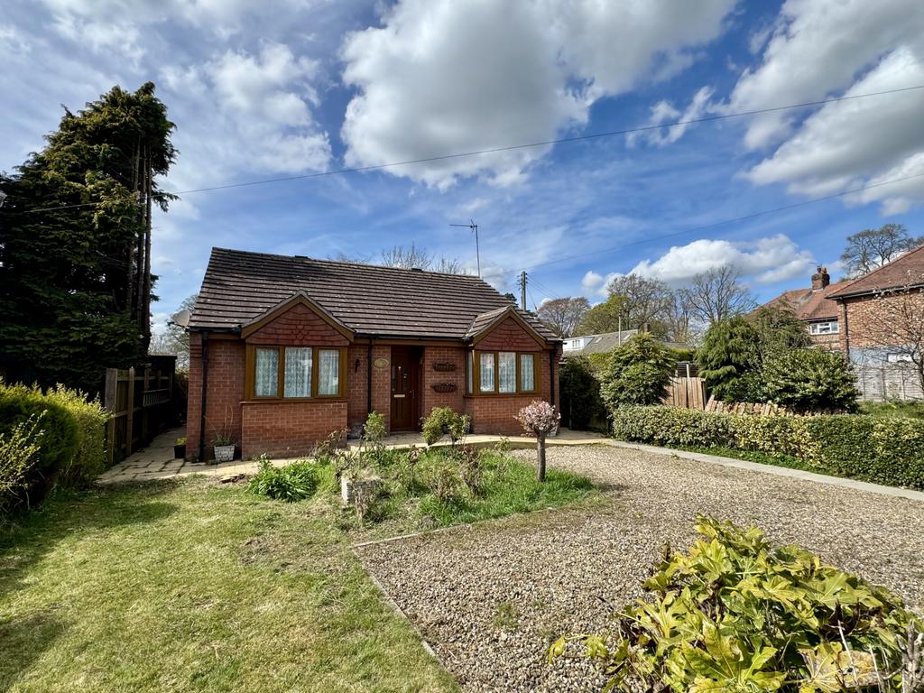 2 Bedroom Bungalow - detached for Sale