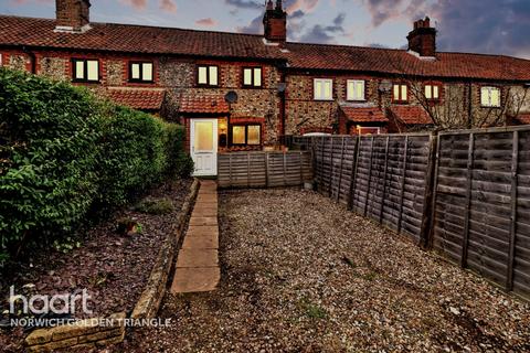 2 bedroom terraced house for sale, The Lizard, Wymondham