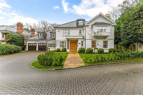 6 bedroom detached house to rent, Oaksend Close, Oxshott, Leatherhead, Surrey, KT22