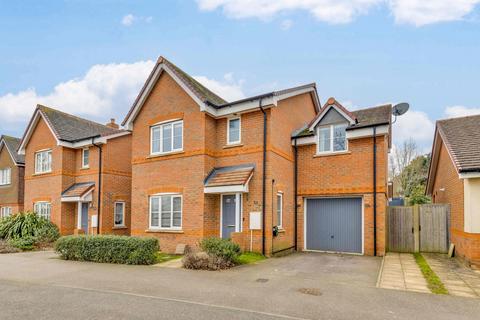 4 bedroom link detached house for sale, Oak Tree Gardens, Knebworth, Hertfordshire, SG3