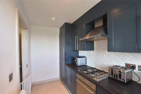 62 Baldwins Close, Royton, Oldham, OL2 5FG