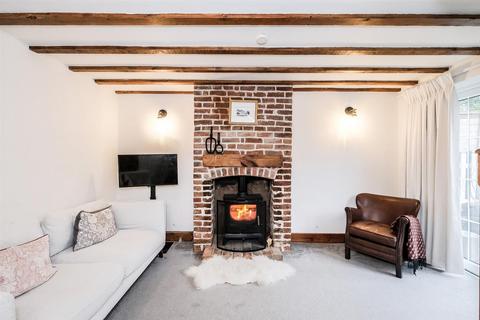 2 bedroom cottage for sale, North End, Buckhurst Hill