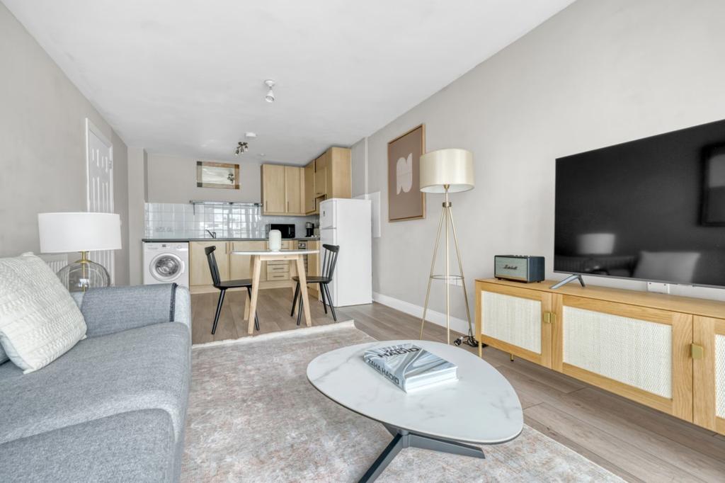 SW1 V 1 ER - 3rd floor - 1 bedroom - 530sq ft - 1 b
