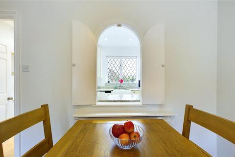 25 Windmill Field, Windlesham, GU20 6QD