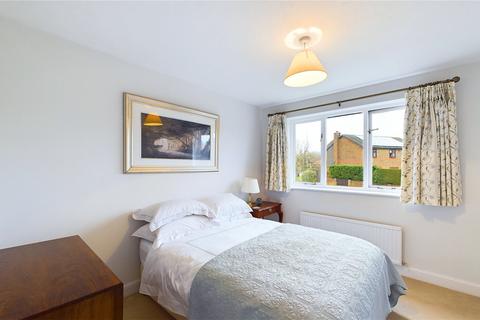 25 Windmill Field, Windlesham, GU20 6QD