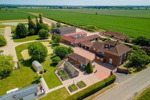 5 bedroom country house for sale, Cross Lane, Market Rasen LN8