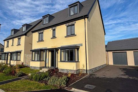 5 bedroom detached house for sale, Okehampton, Devon