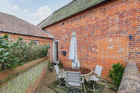 undefined, A Beautifully Presented Two-Bedroom, Barn Conversion in the Picturesque Village of Suffield
