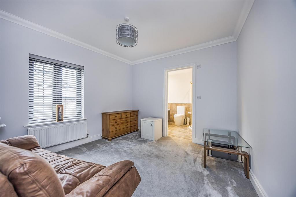 Flat 4, Wessex Tales, 20 Ashley Road, Boscombe-Por