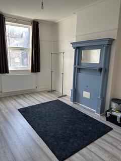 5 bedroom maisonette to rent, Norwood Road, London, SE24