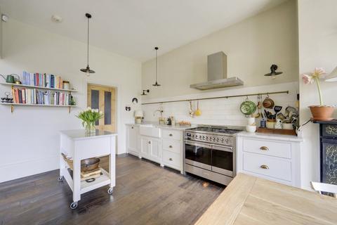 35 Bargery Road, London, SE6 2LJ