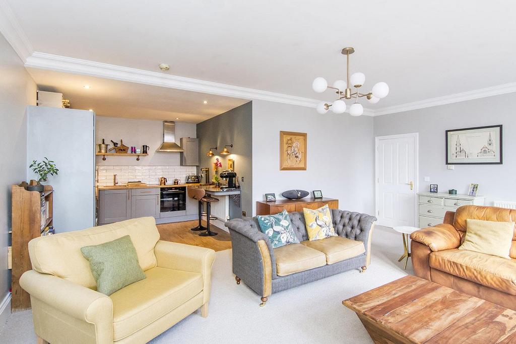 Living/Dining Room