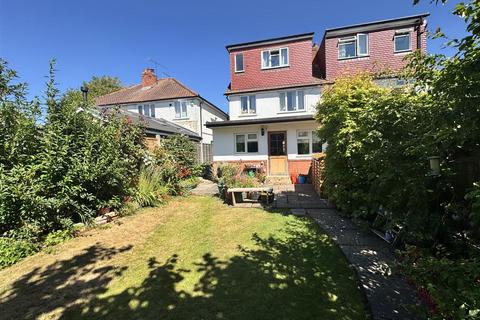 undefined, Vale Road, Windsor