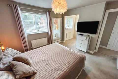 4 bedroom detached house for sale, Telford Rise, Chirk, Wrexham