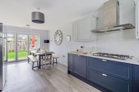 4 bedroom detached house for sale, Reigate RH2