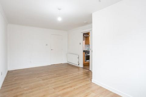 2 bedroom ground floor flat for sale, South Gyle Mains, Edinburgh, EH12