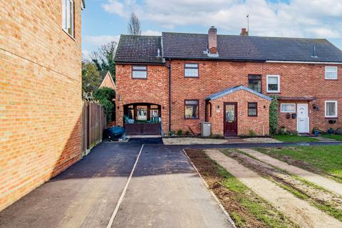 4 bedroom semi-detached house for sale, Thompson Close, Swanton Morley