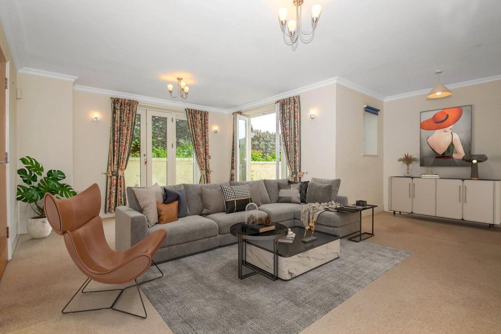 Sitting/Dining Room