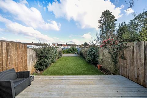 108 Wolsey Drive, Kingston Upon Thames, KT2 5DW