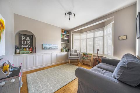 108 Wolsey Drive, Kingston Upon Thames, KT2 5DW