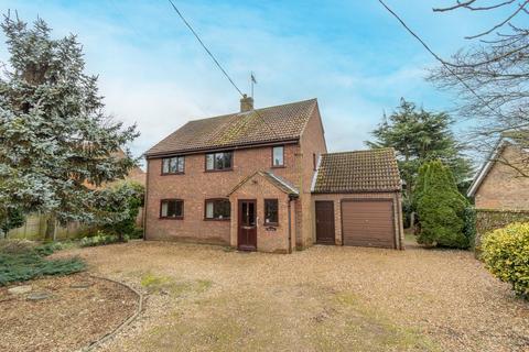 4 bedroom detached house for sale, Main Road, Billingford, NR20