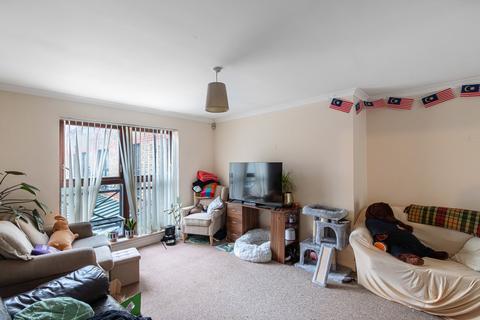 2 bedroom flat for sale, Russell Place, Surrey Quays SE16