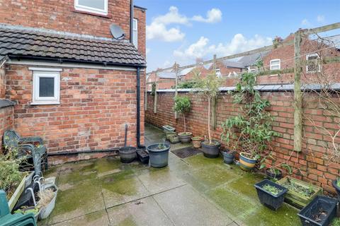 2 bedroom end of terrace house for sale, Hammond Street, Crewe